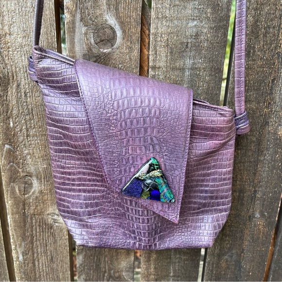 Thomas Leather Purple Dichroic Glass Button Crossbody Purse - Picture 5 of 14